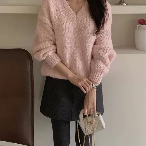 韩系！慵懒V领毛衣