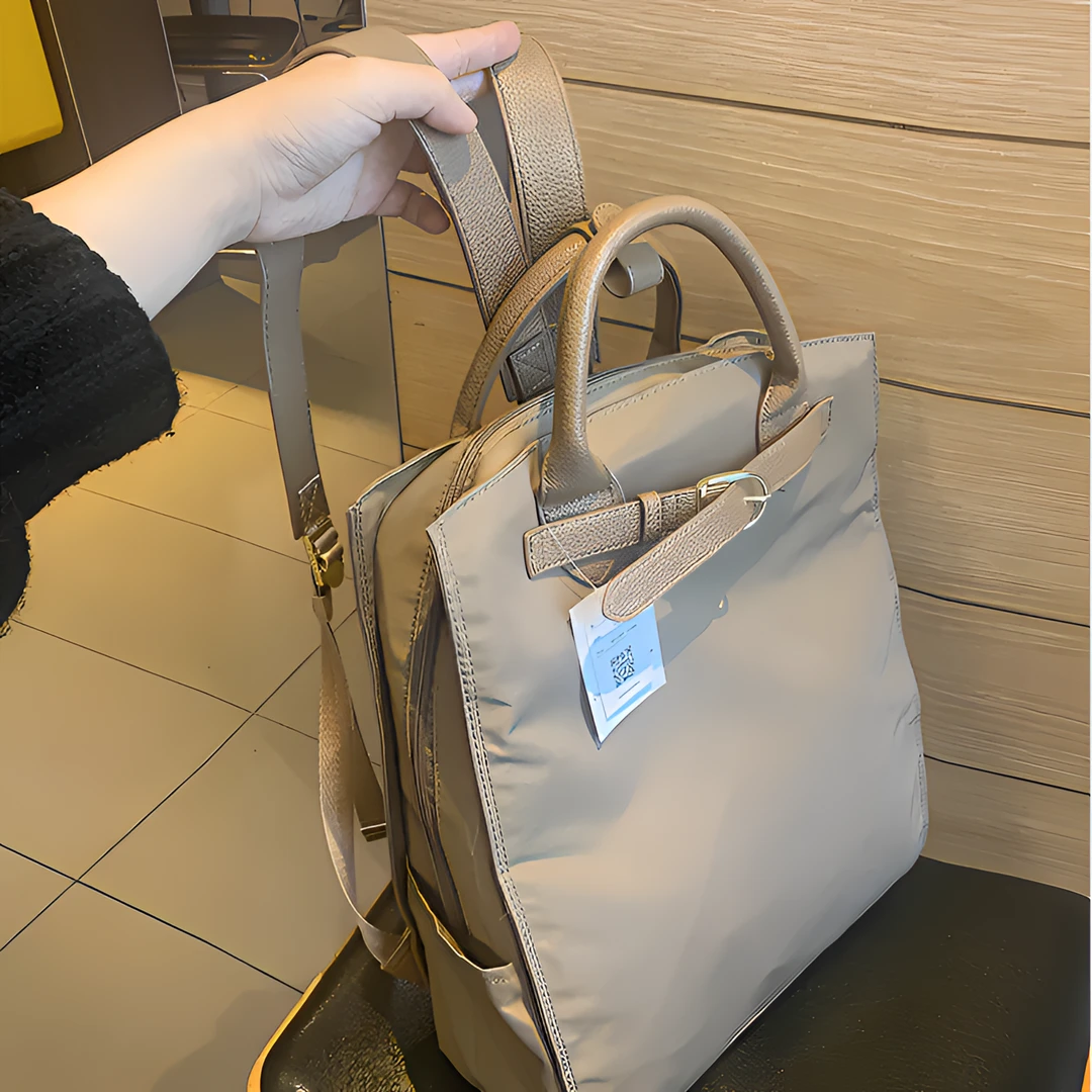 一眼贵气！原1w＋日元~超高级双肩包气质女背包~防水通勤旅行包书包