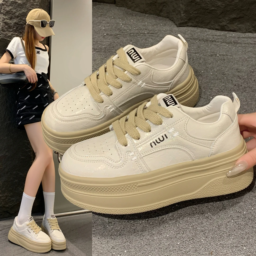 2024秋季百搭休闲鞋子时尚厚底板鞋松糕鞋爆款小白鞋女