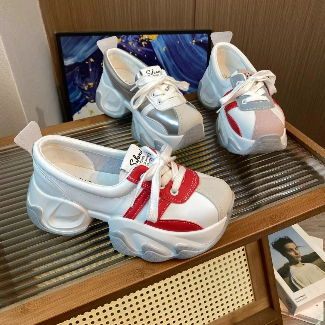 小个子增高2025春秋季新款休闲运动鞋百搭高级感松糕厚底女鞋