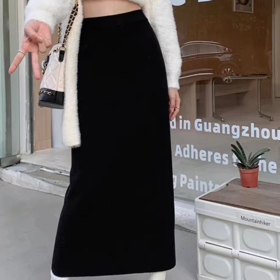 时尚针织净版半身裙