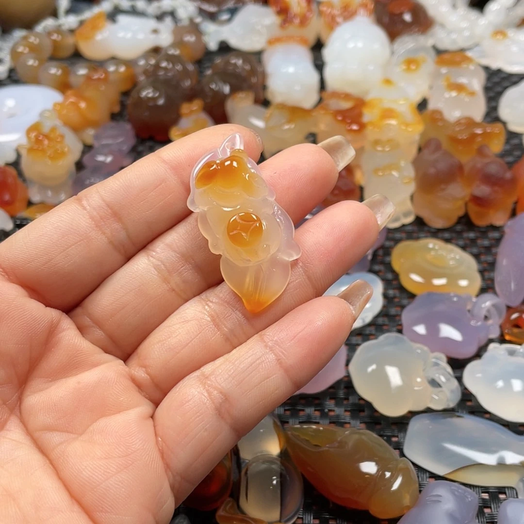 【闪购商品】玛瑙/玉髓颈饰未镶嵌有****?