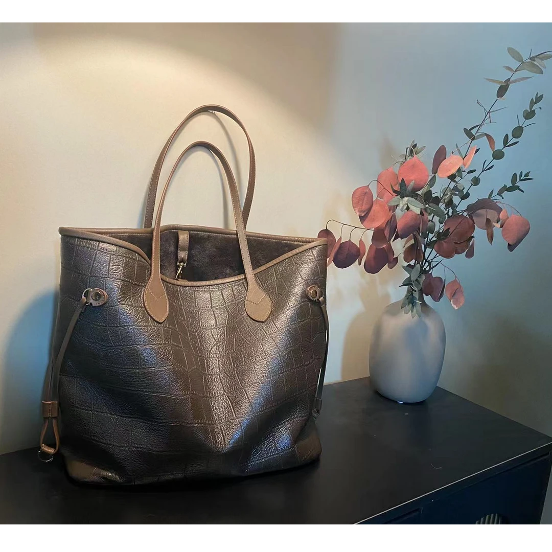 以赛亚 悉尼往事 24年KL复古羊皮毛一体百搭单肩可手提女士包018