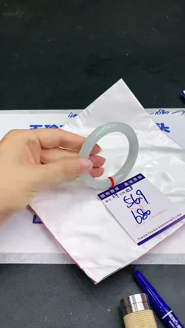 【闪购商品】翡翠手镯未镶嵌111111111111