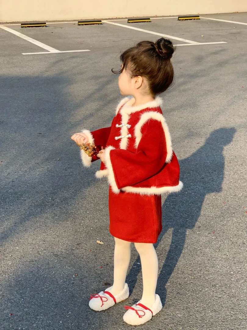 女童中风拜年服套装2023冬季新款夹棉毛呢外套圣诞礼服喜庆潮