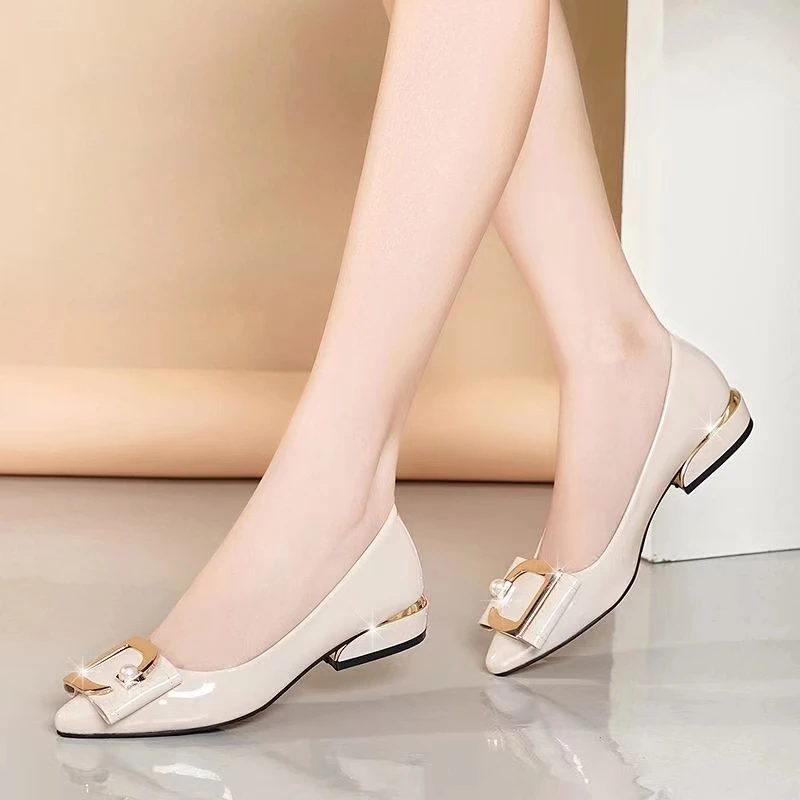 鞋宫馆精选时尚真皮百搭女鞋