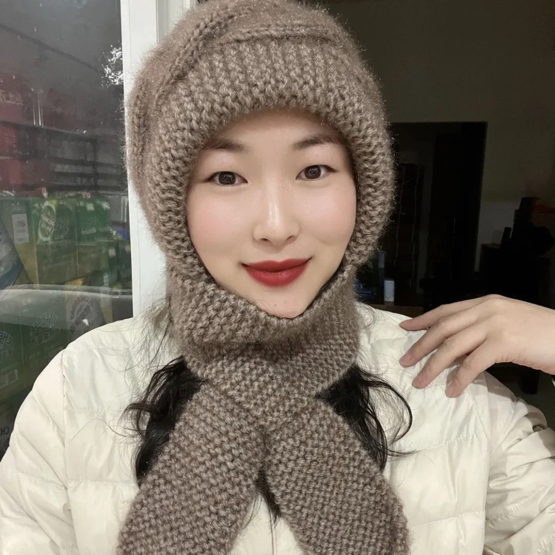 新款女士新款帽子纯手工毛线帽手工编织松鼠绒帽子围巾一体针织帽