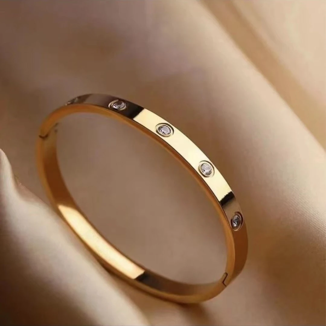 铜合金手镯 钛钢手镯 韩式气质潮轻奢小众设百搭镶钻手镯爆款手镯