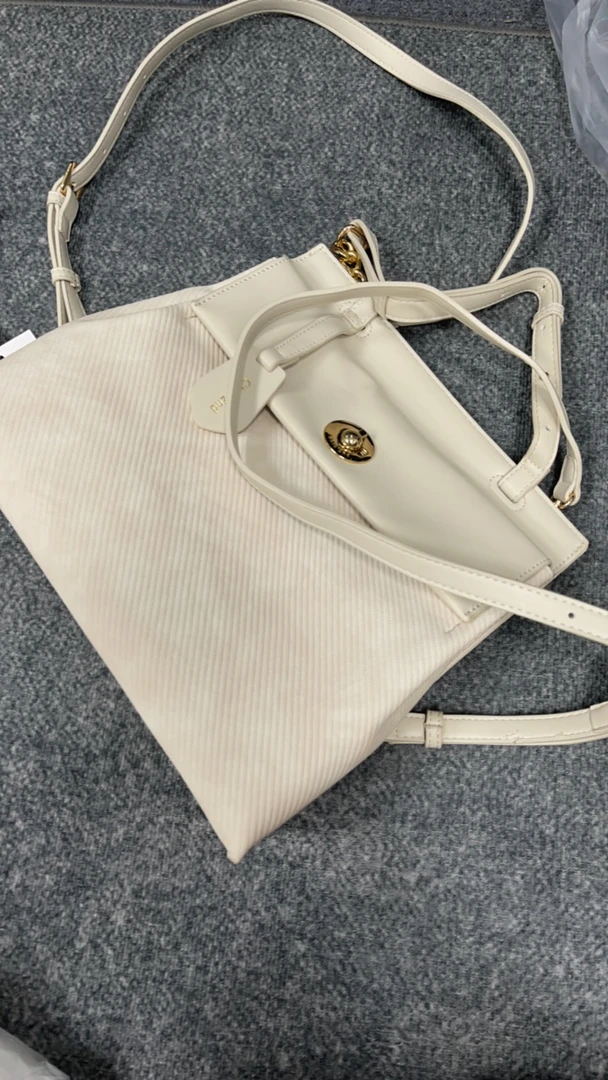 网红包包女2024新款上班小拎包单肩斜挎包漫游假日休闲百搭双肩包