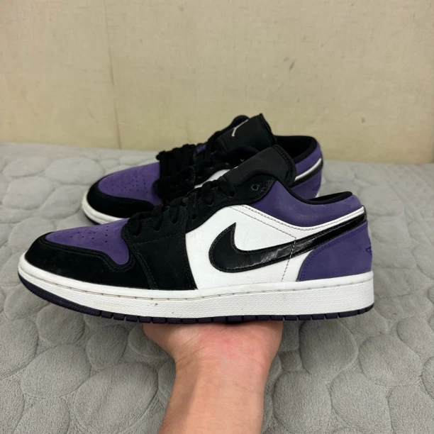 aj1low黑紫脚趾 42码 无原盒 下地几次 公价2729板鞋休闲