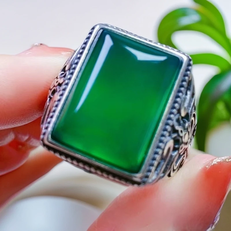 S925银镶嵌天然玉髓翠绿色高端大气复古风大方男戒