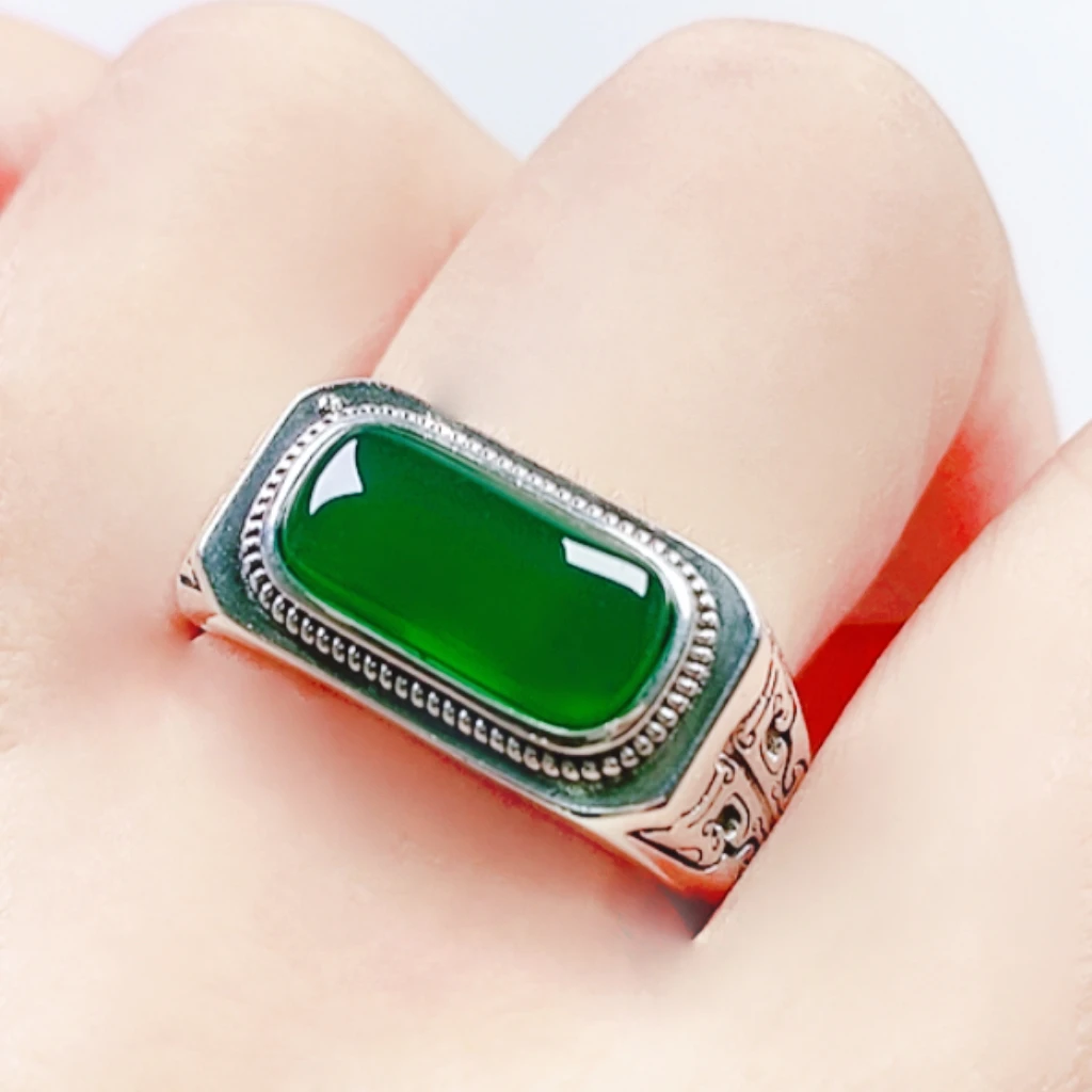 S925银镶嵌天然玉髓翠绿色复古风重工时尚马鞍戒指