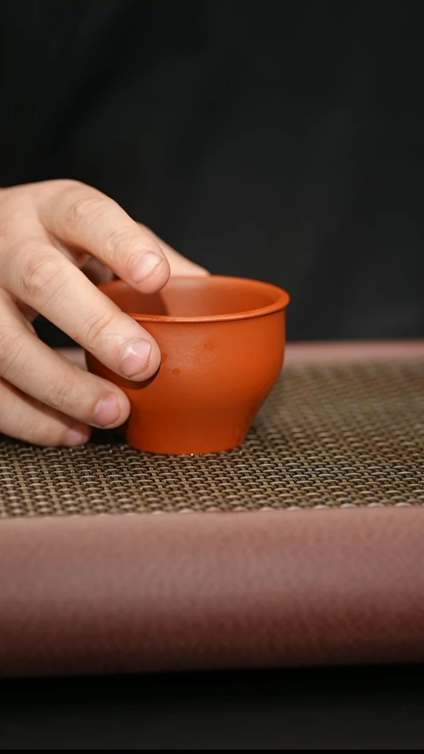 【闪购商品】紫砂朱泥 压手杯