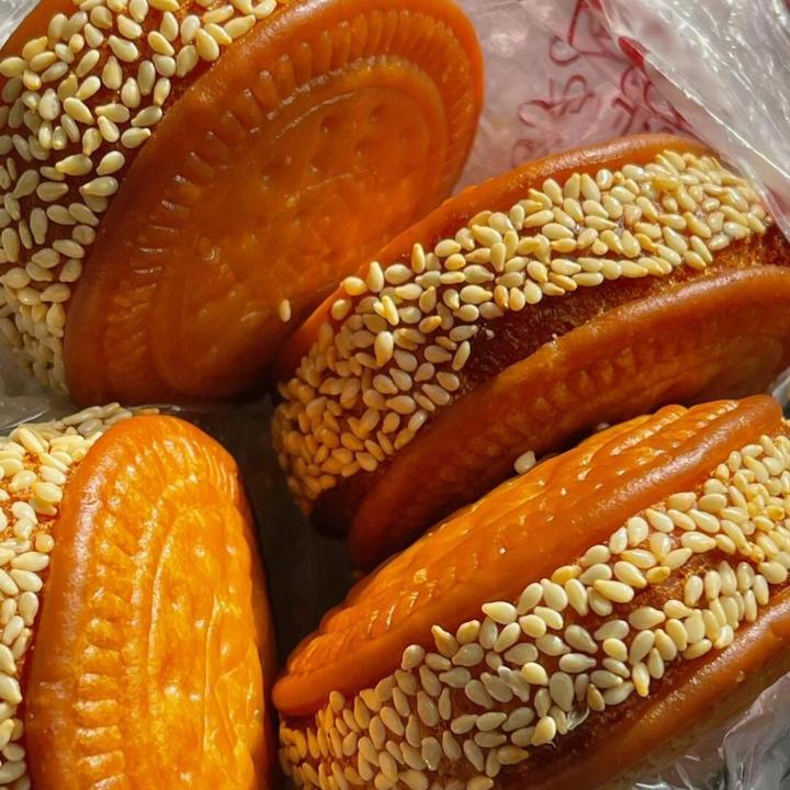 南瓜饼南瓜馅饼甜点即食糕点零食南瓜酥饼南瓜糕早餐芝麻南瓜饼