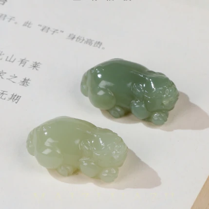 【麦子家族开年大促】天然新疆和田玉挂件貔貅多样性发一G0199