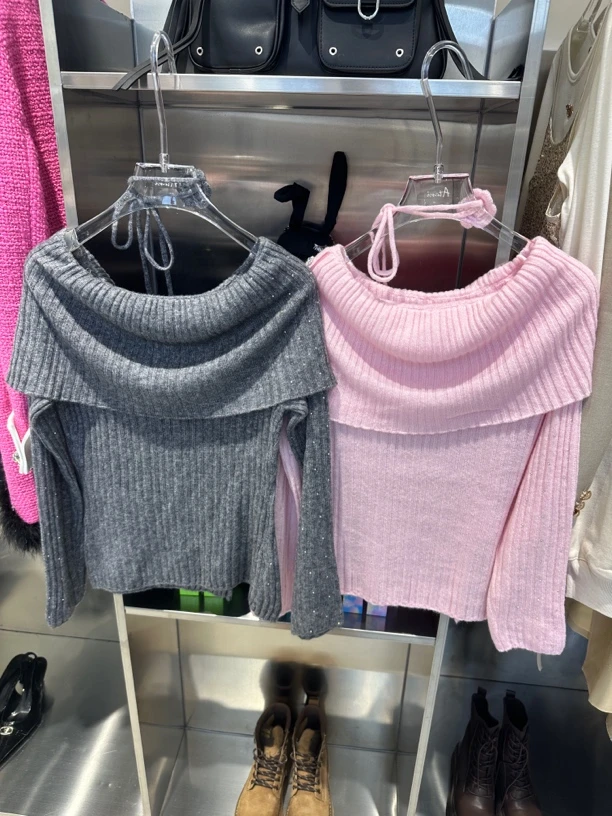 女神系带一字肩针织上衣