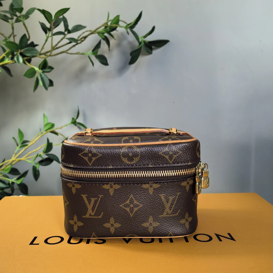 95新 LouisVuitton/路易威登 【小花和莛莛】/nice nano/全原芯片