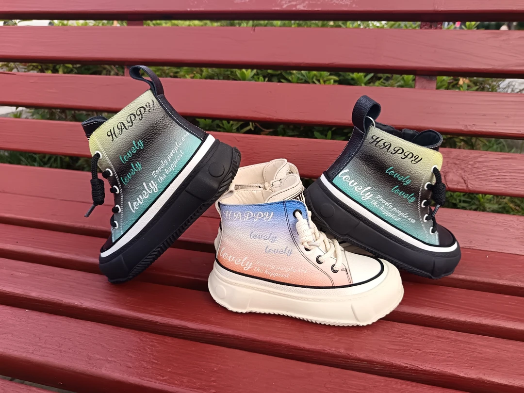 男女童中帮板鞋秋季新款儿童运动鞋防滑鞋潮流