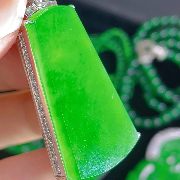 翡翠吊坠(不含链)未镶嵌