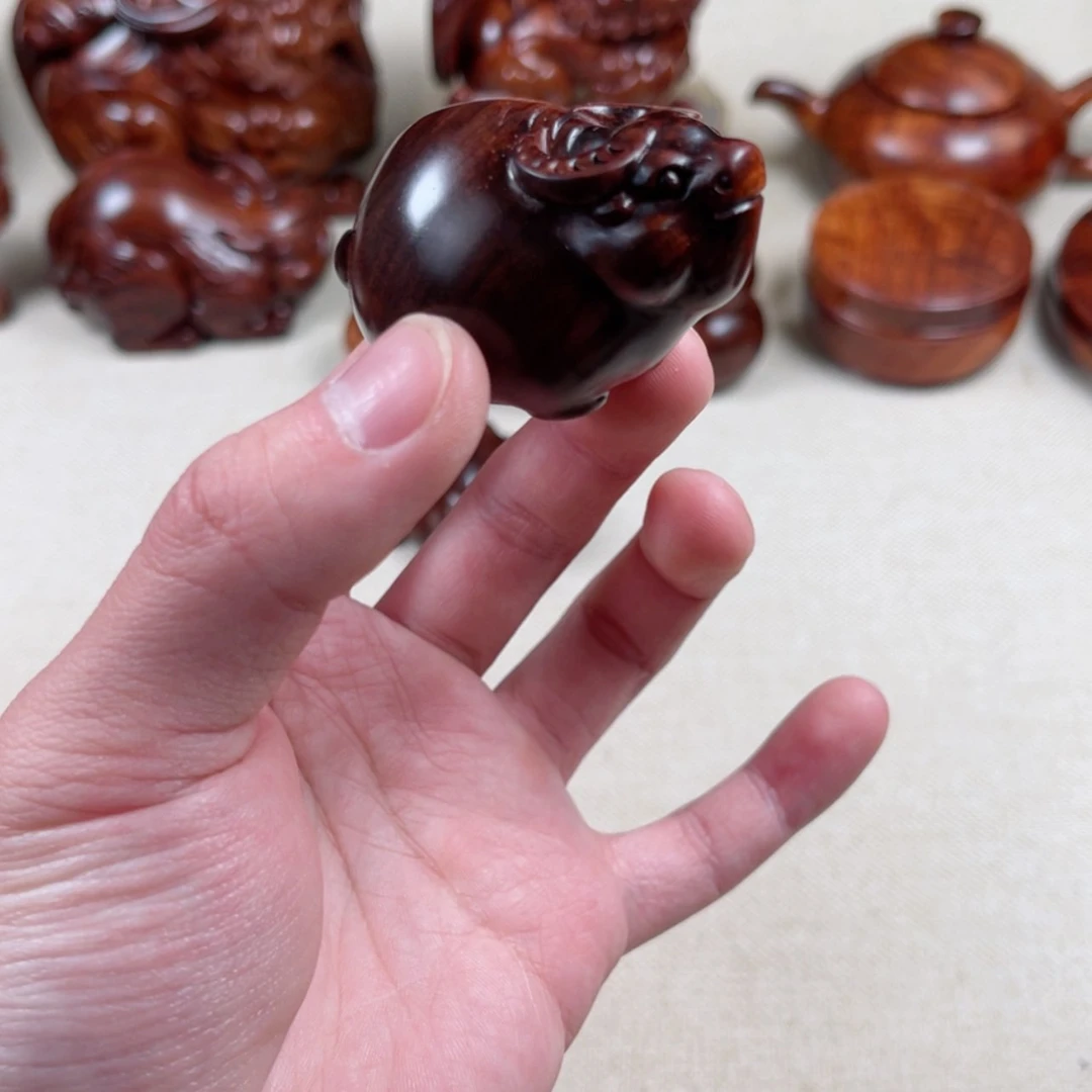 【闪购商品】降香黄檀把件c****e