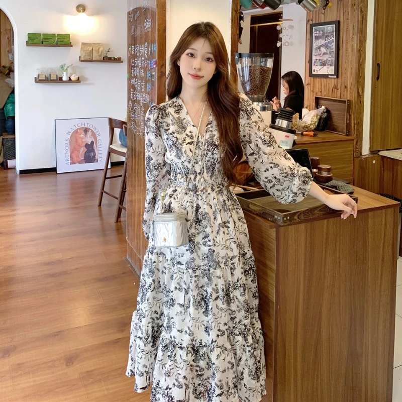 大码胖MM法式长袖碎花连衣裙女春季收腰显瘦雪纺a字裙高级感裙子