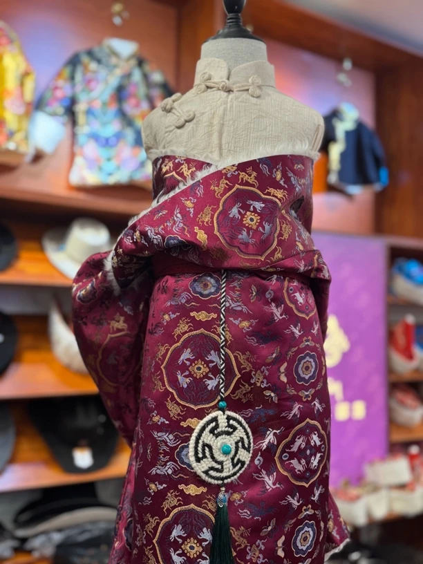 儿童毛边藏袍0岁——8岁