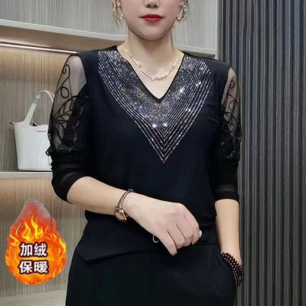 V领烫钻显瘦遮肉花边拼接内搭外穿时尚百搭打底衫女春季服饰