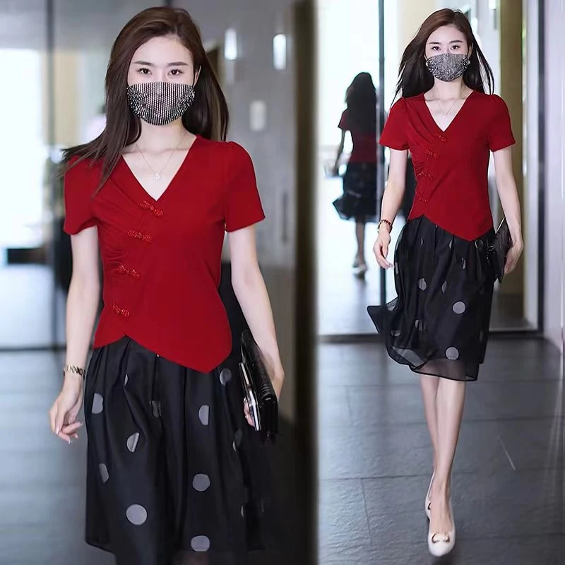 高贵上档次盘扣v领短袖洋气时尚亮片裙子显瘦百搭气质减龄套装