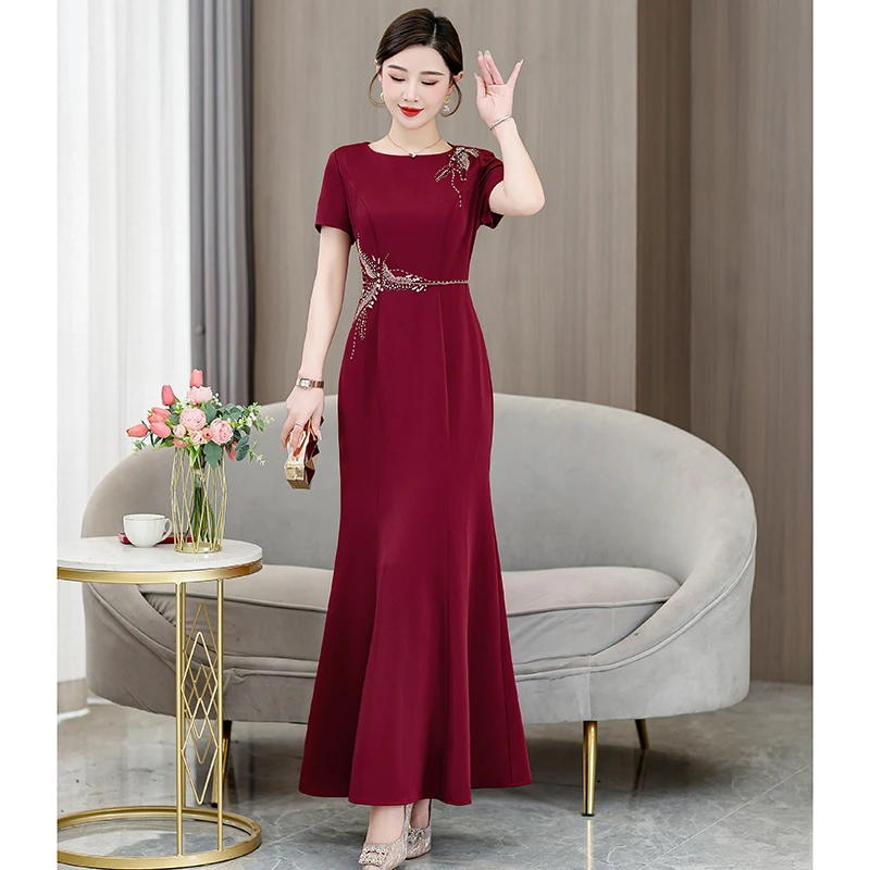 yqwl6832中国风优雅婚宴装礼服裙新款妈妈装重工钉珠酒红色连衣裙