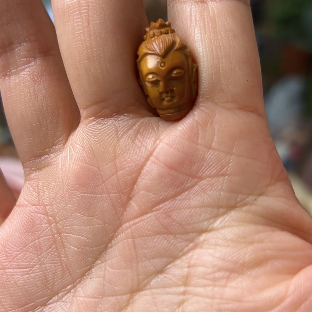 【闪购商品】橄榄核吊坠总*