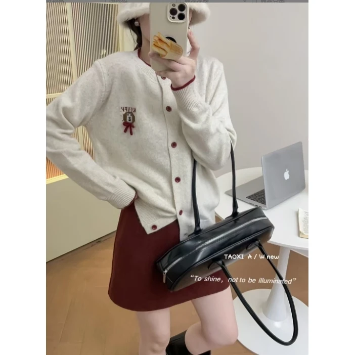 M6610韩系浣熊绒撞色小熊开衫A240-23