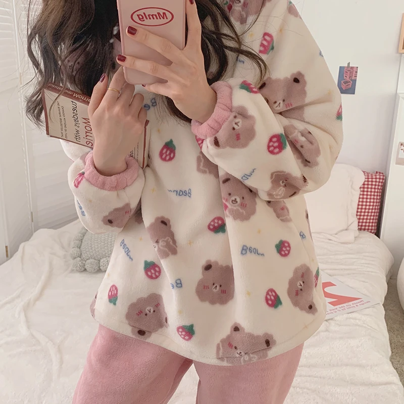 韩国ins睡衣女冬季加厚加绒珊瑚绒秋冬草莓小熊法兰绒家居服套装