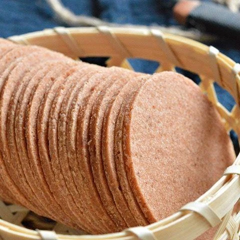 山楂片独立包装山楂片酸甜山楂饼果丹皮卷条开胃儿童零食休闲时刻