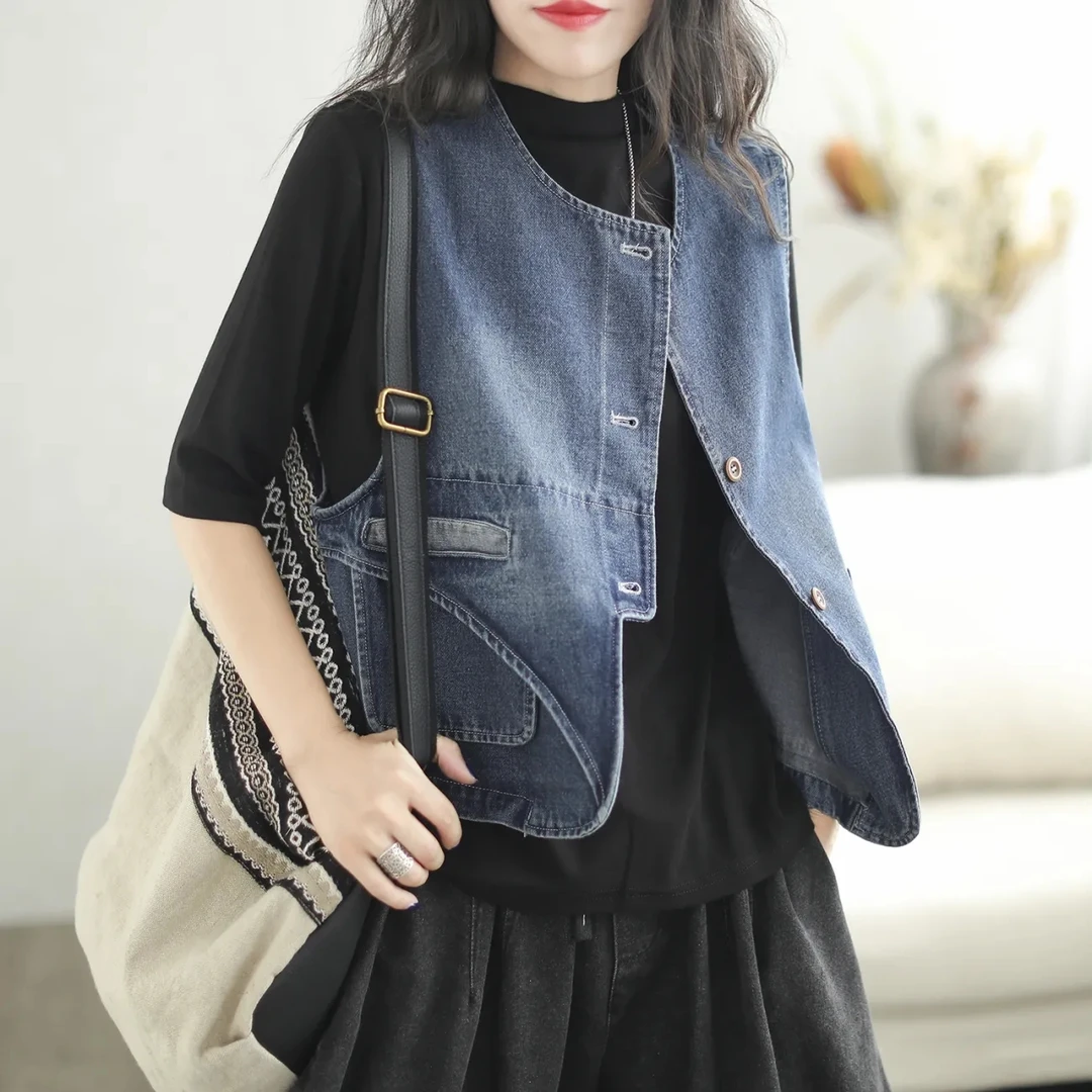 短款牛仔马甲女士2025秋季新款文艺时尚无袖坎肩减龄工装马夹上衣