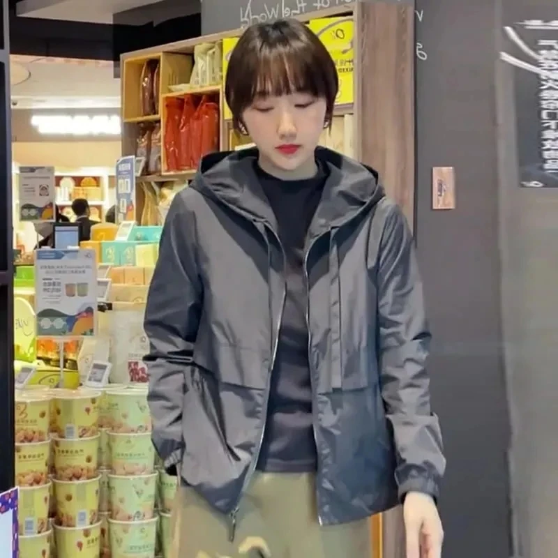 灰色休闲连帽外套女士2025春秋新款韩版宽松爆款时尚减龄洋气上衣