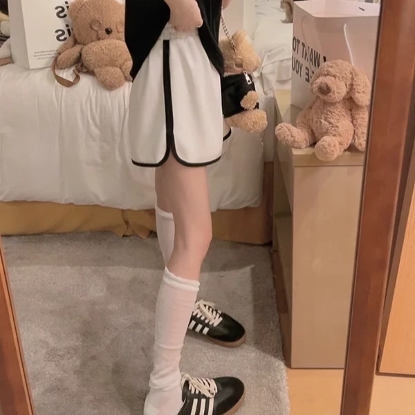 Yukiss直播显瘦到一直想穿的运动短裤撞色条纹设计】条纹短裤A4350