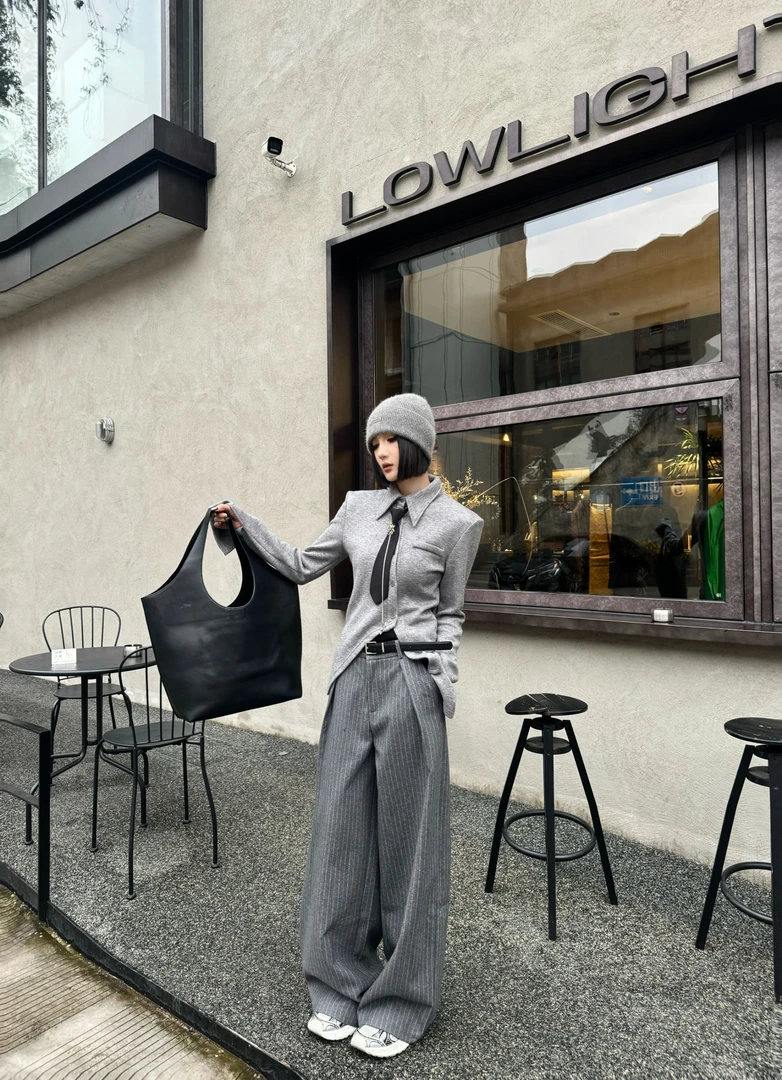 邓蕾婷【半身腰精】冬季新款条纹毛呢设计感休闲直筒高腰阔腿裤