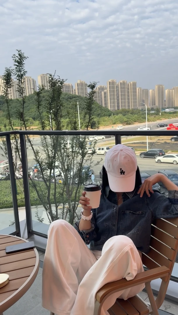 秋冬浅色牛仔衬衣