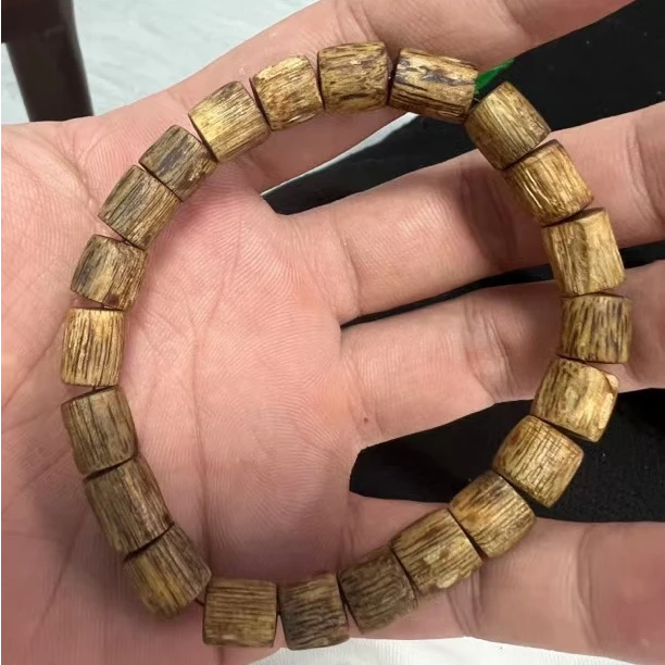 乌身圆叶沉香桶珠手串多样性发一