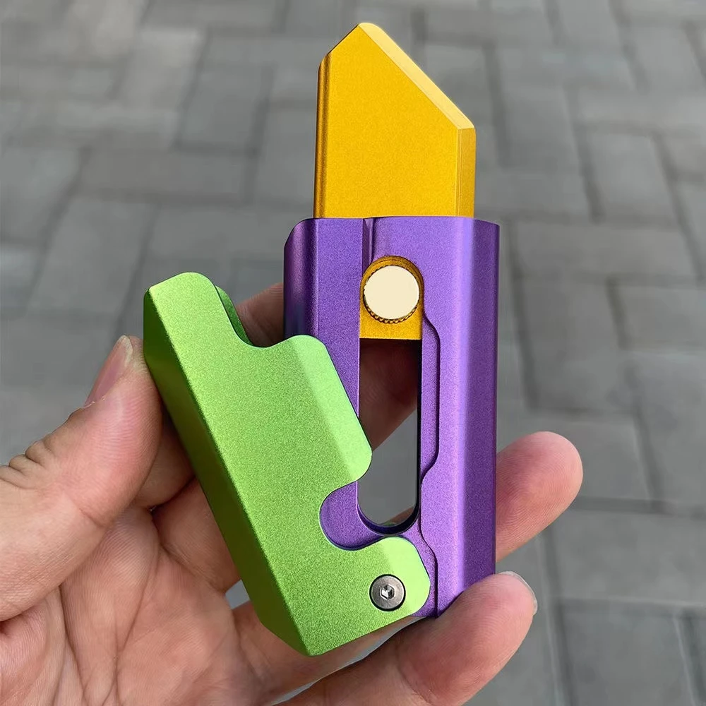 网红爆款重力萝卜刀原创金属解压玩具可折叠3D模型小挂件摆件玩具