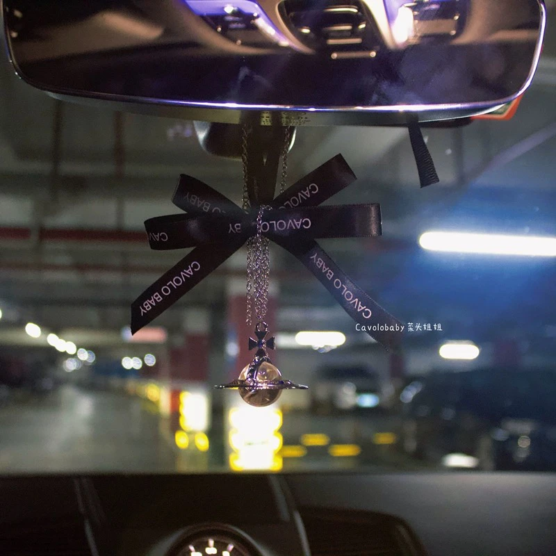 创意汽车挂件车内吊饰土星飞碟银色立体球带钻透明朋克车载后视镜