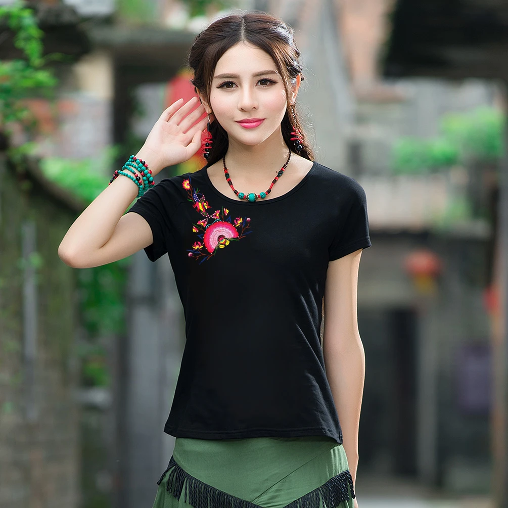 97.妃嬛民族风圆领纯棉女装短袖棉刺绣绣花T恤--红薇伴夏短袖T恤