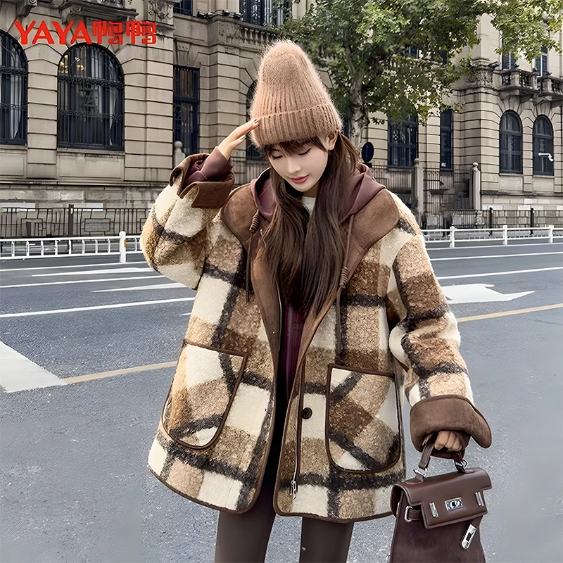 YAYA/鸭鸭YE3B632305E毛呢真两件套韩版休闲格纹中长款连帽羽绒服