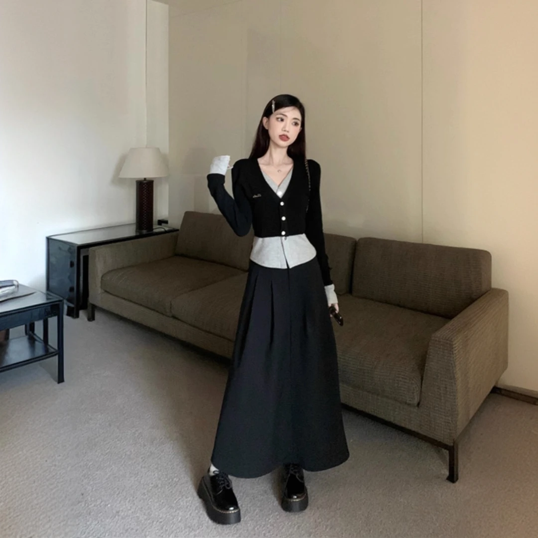 假两件V领气质长袖针织开衫高腰半身长裙女秋季2024新款时尚套装