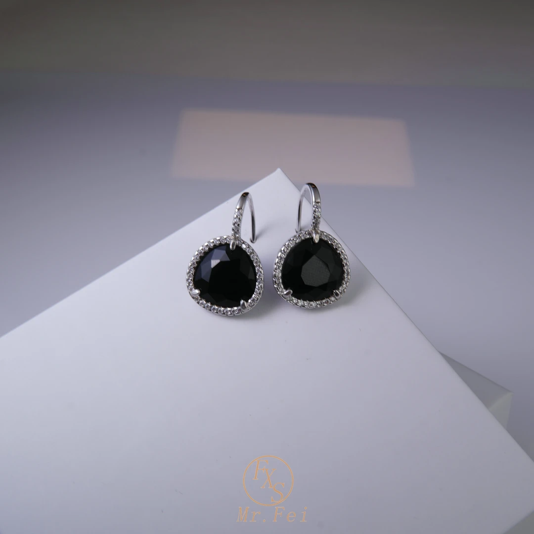 铜合金耳饰 溯源好物设计师款满镶耳挂耳饰∽8158