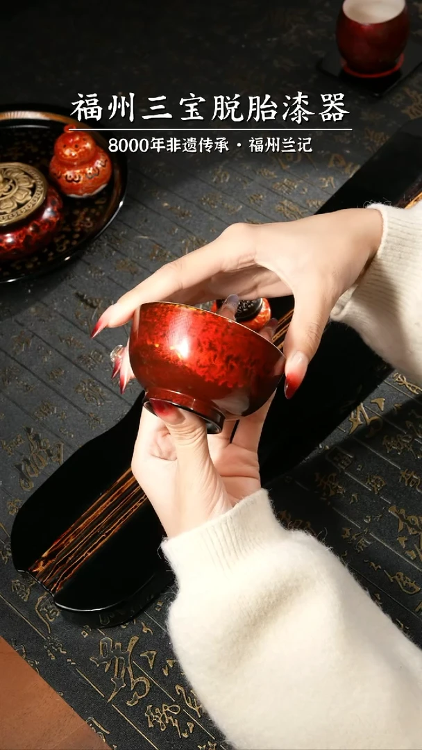 【闪购商品】内绘荷花 鎏金红主人杯