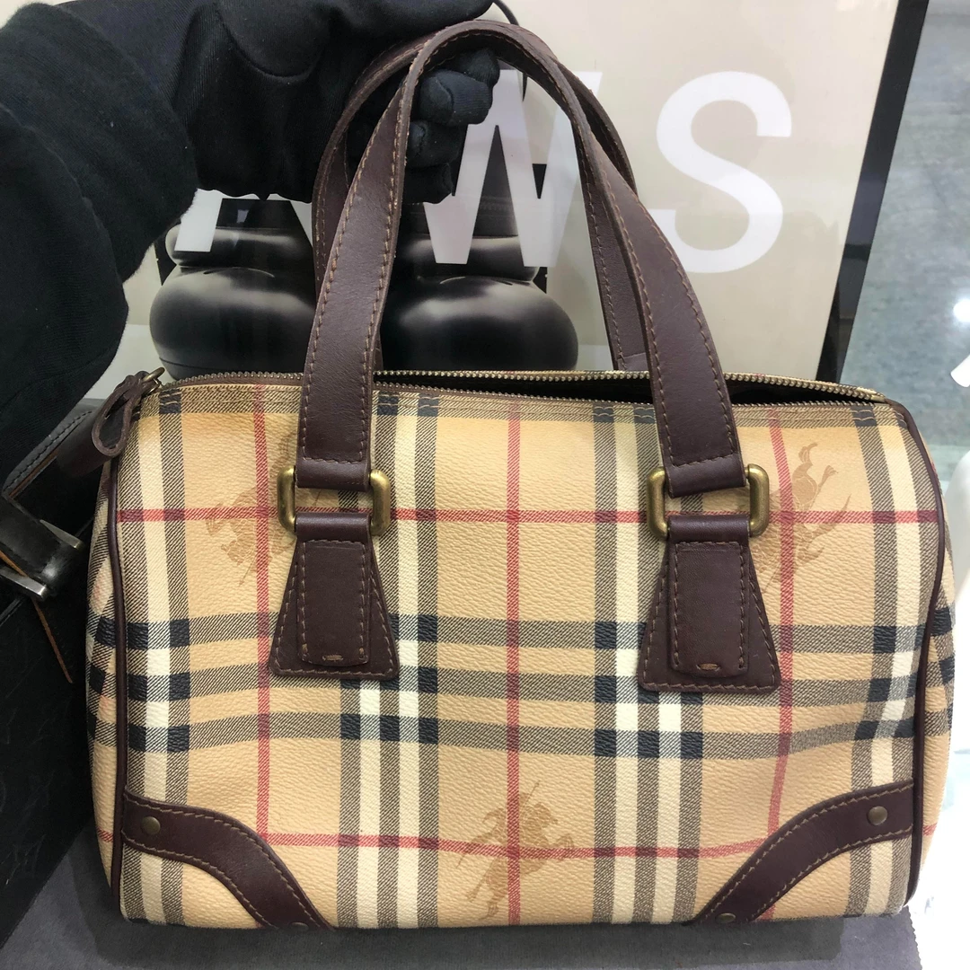 95新 BURBERRY/博柏利 枕头包 波士顿/61765
