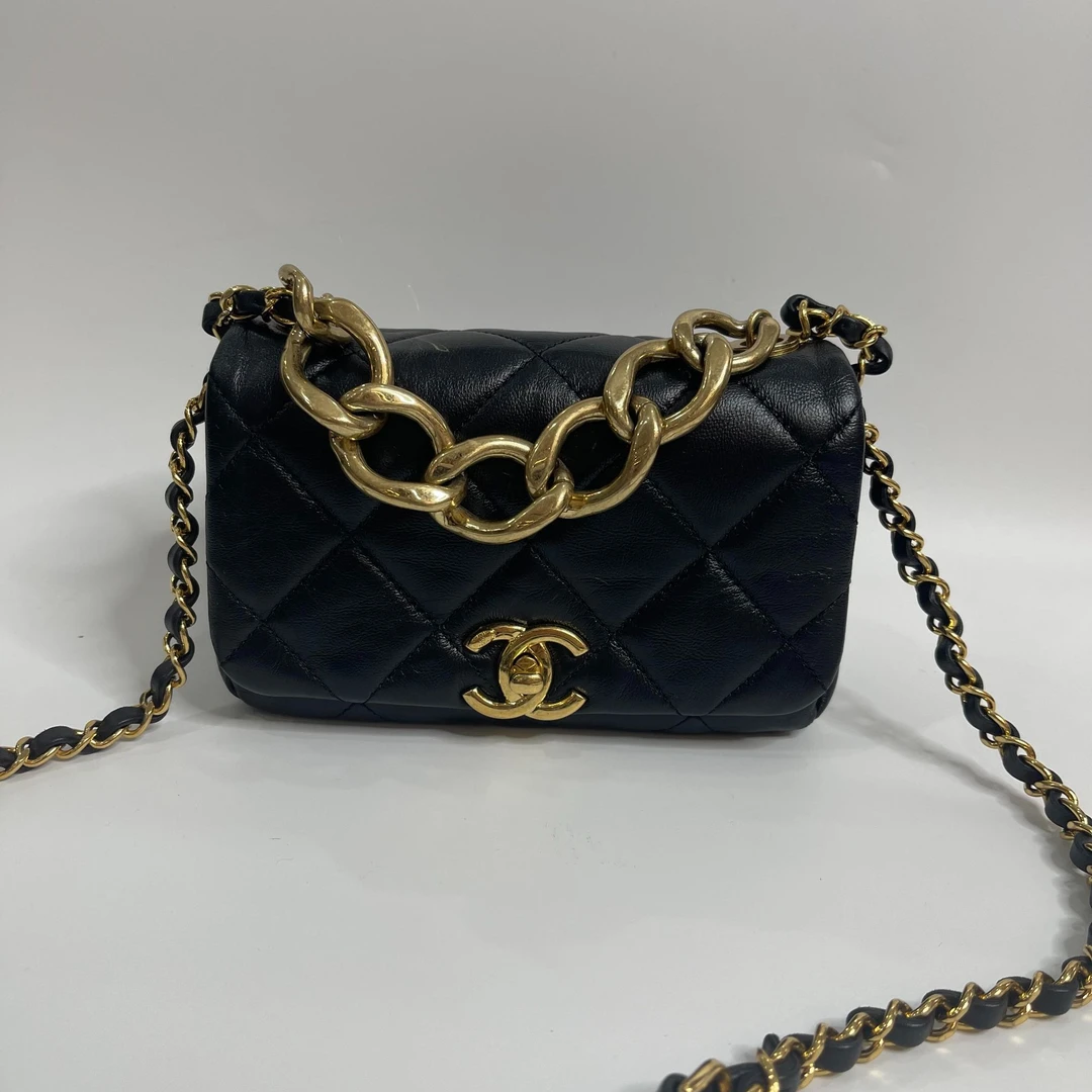 95新 Chanel/香奈儿 最新芯片黑金 珍珠粗链条口盖包 有票/75506