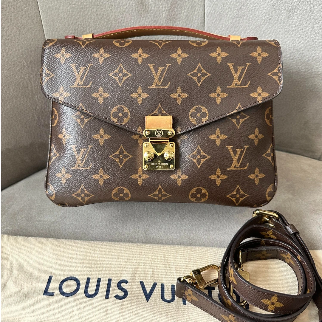95新  LV 经典老花 单肩 邮差包 18年/37082