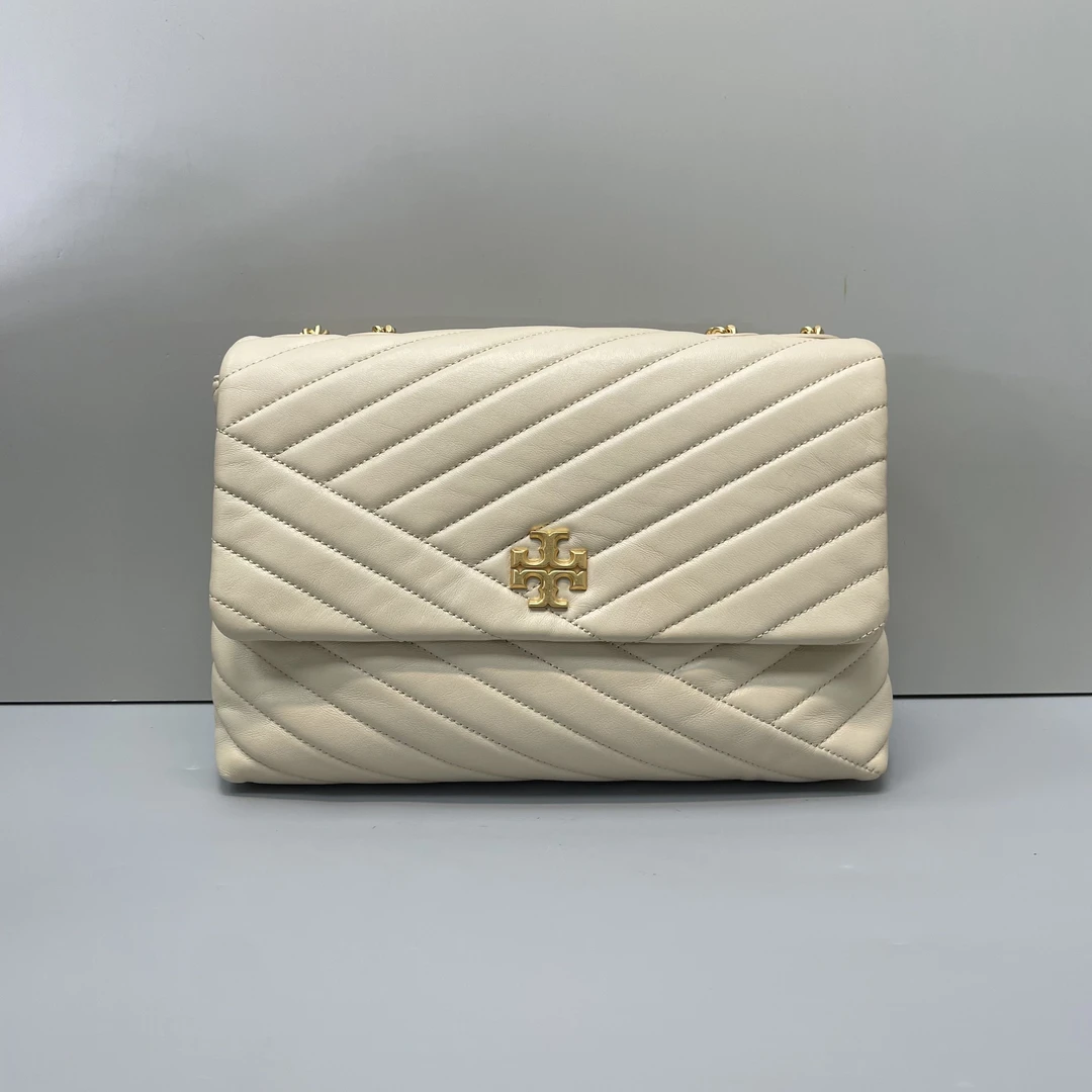 95新 TORY BURCH/汤丽柏琦 kira白色链条斜挎包27x17x8cmL110503
